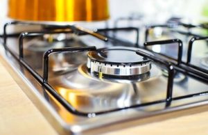 Wolfgang Puck macht Restaurant im Flughafen Wien auf