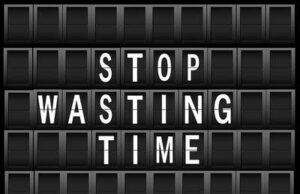 Zeitfenster für die Sicherheitskontrolle am Flughafen Hamburg buchen