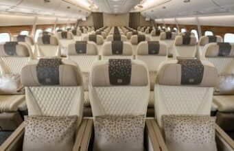 Emirates schließt erste Umrüstung eines zweiklassigen Airbus A380 ab