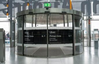 Uber Pick-up-Zone am Flughafen Köln Bonn