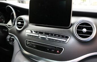 Was taugen Sprachassistenten in modernen Fahrzeugen?